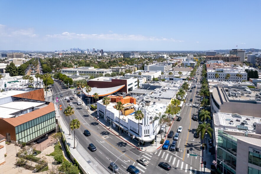 More Photos Of 450 N Canon Dr, Beverly Hills Storefront For Lease