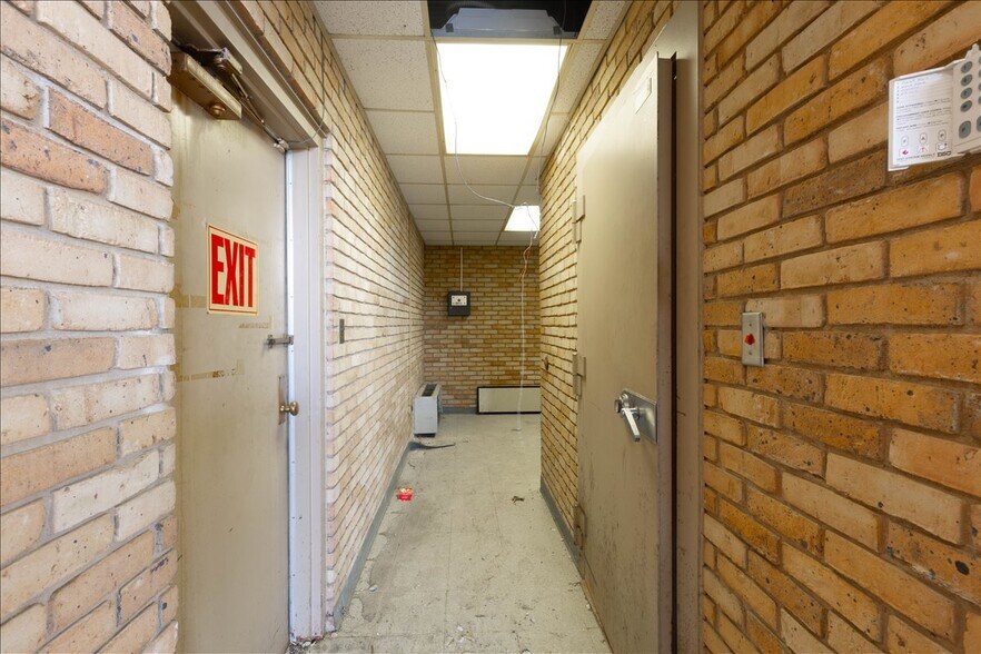 More Photos Of 6653 Church St, Riverdale Freestanding For Sale