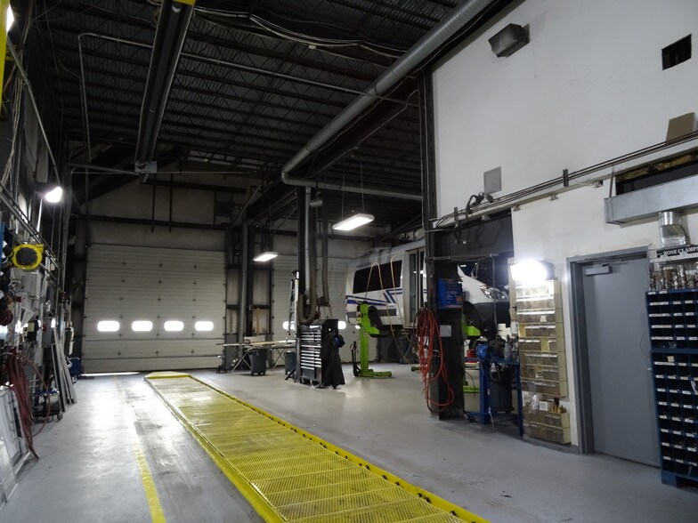 More Photos Of 80 Edison Ave, Mount Vernon Warehouse For Sale