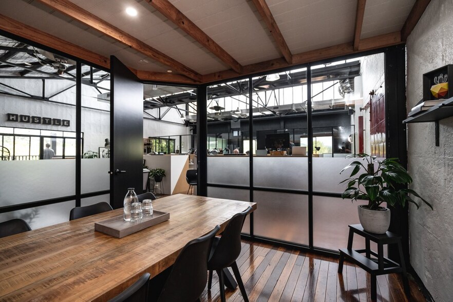 More Photos Of 557 Young Street, Albury Coworking Space