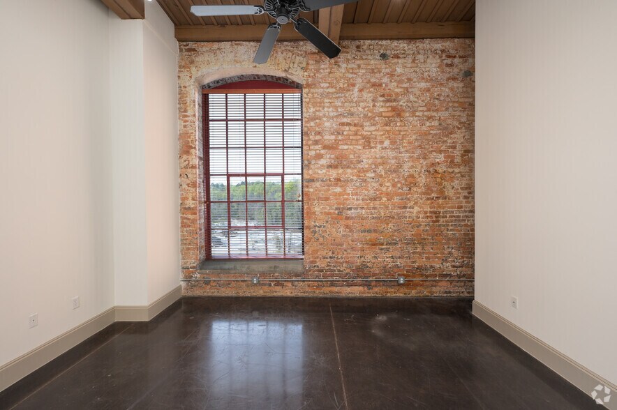More Photos Of 2100 Main St, Porterdale Apartments For Lease