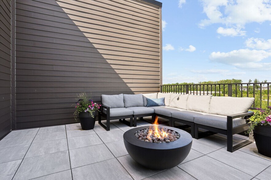 More Photos Of 582 Larsen Orchard Pky, Hobart Apartments For Lease