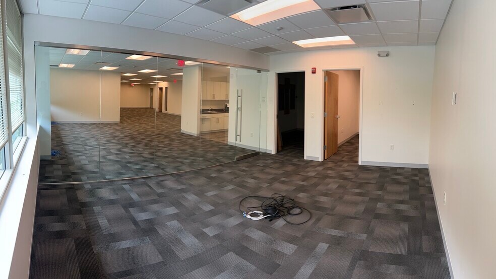 More Photos Of 960 Harvest Dr, Blue Bell Office For Lease