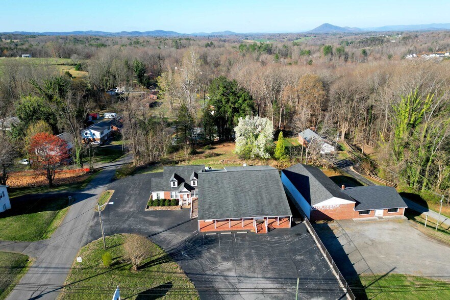 More Photos Of 1748 S Main St, Rocky Mount Office For Sale