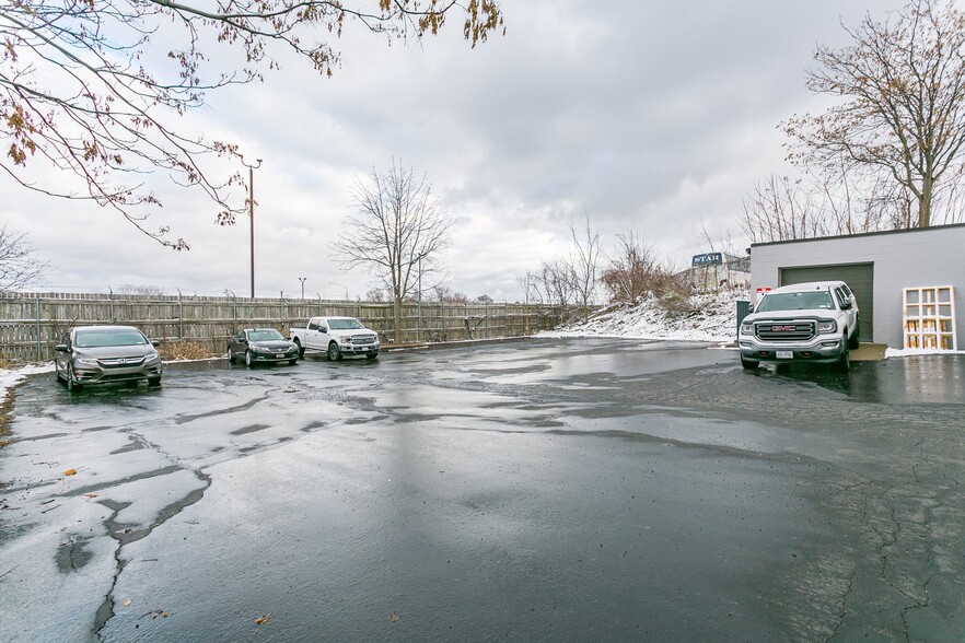 More Photos Of 300 Buell Rd, Rochester Loft Creative Space For Sale