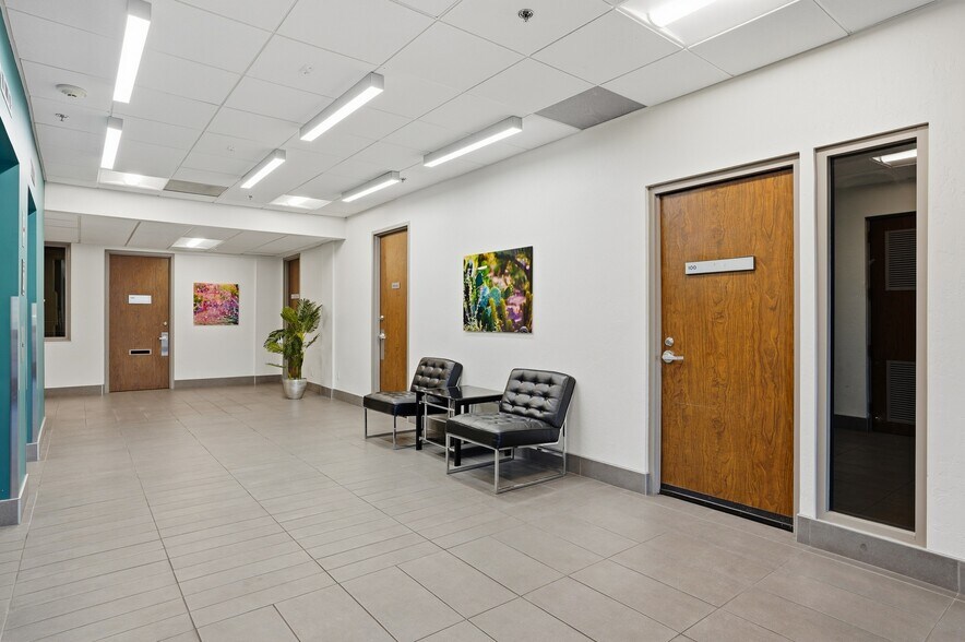 More Photos Of 9225 N 3rd St, Phoenix Medical For Lease