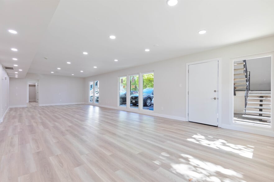 More Photos Of 1016 23rd St, Sacramento Office Residential For Sale