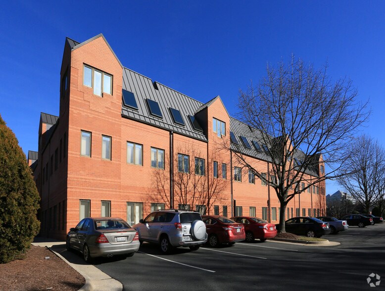 More Photos Of 8321 Old Courthouse Rd, Vienna Office For Lease