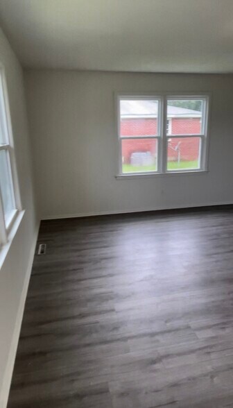More Photos Of , Barnwell Specialty For Sale