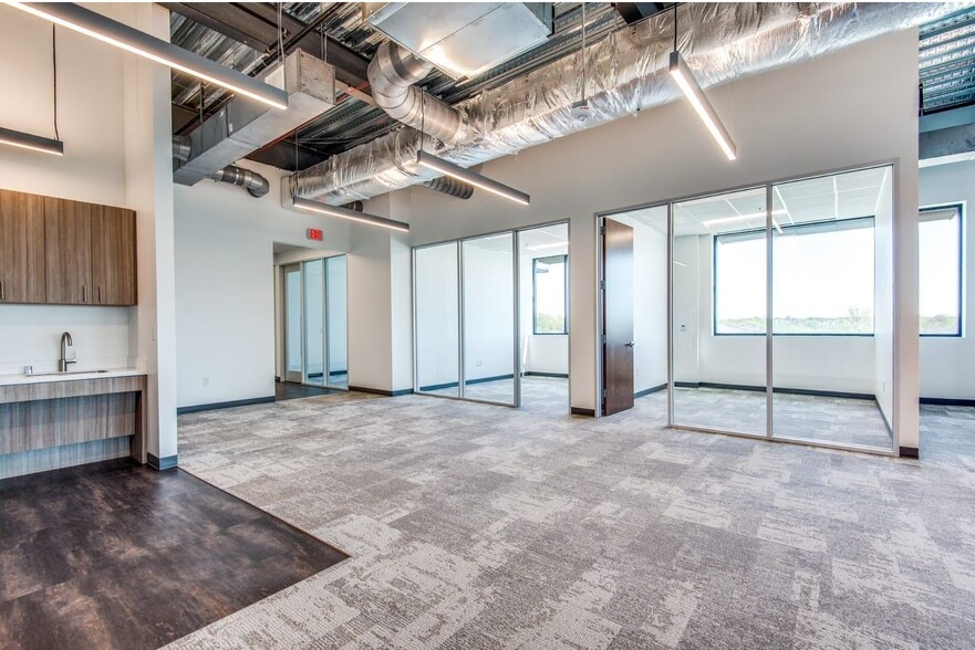 More Photos Of 7330 Stonebrook Pky, Frisco Office For Lease