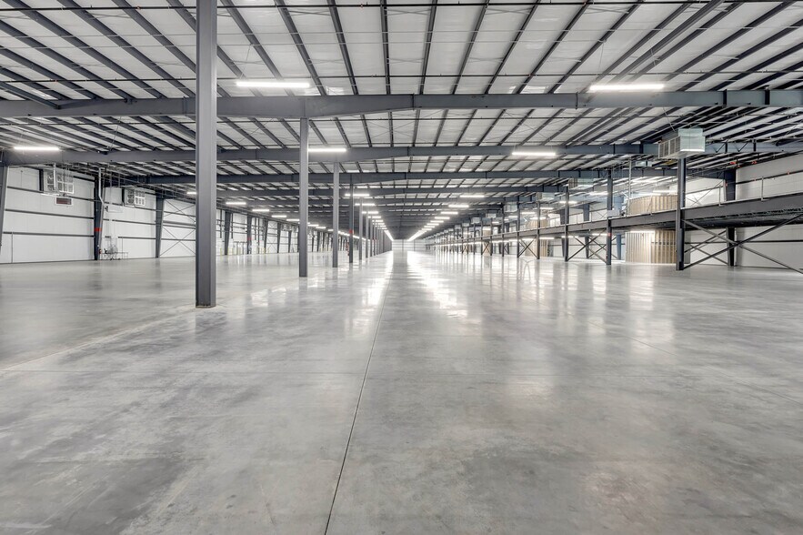 More Photos Of 2685 Riverport Rd, Chattanooga Industrial For Sale