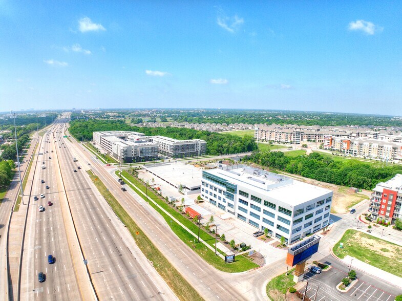 More Photos Of 1050 Central Expy S, Allen Office For Lease
