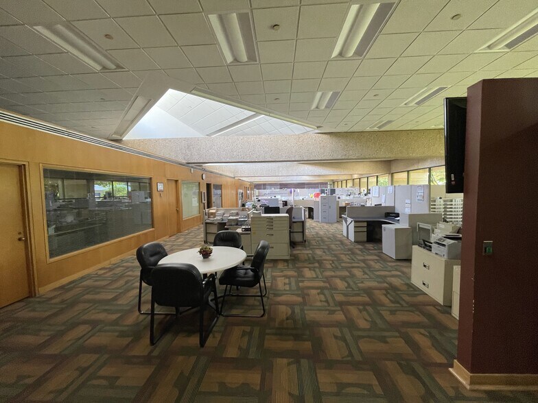 More Photos Of 100 Summit Ave, Hagerstown Office For Sale