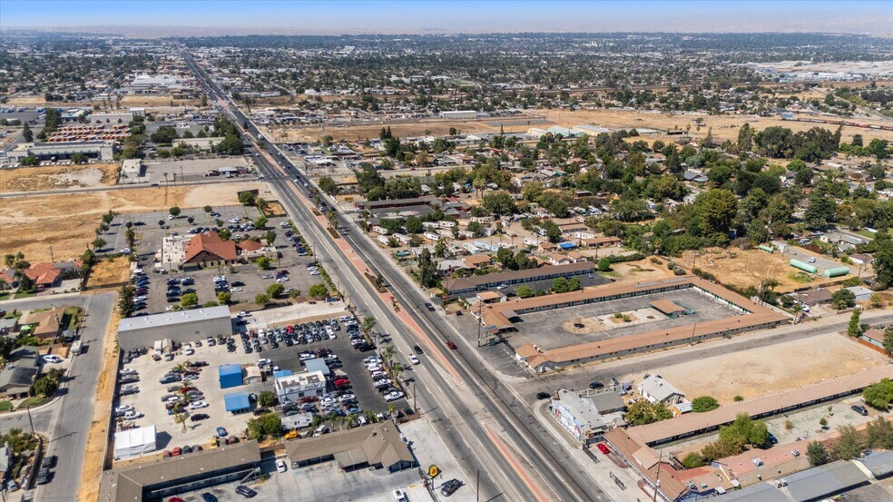 More Photos Of 1010 S Union Ave, Bakersfield Hotel For Sale