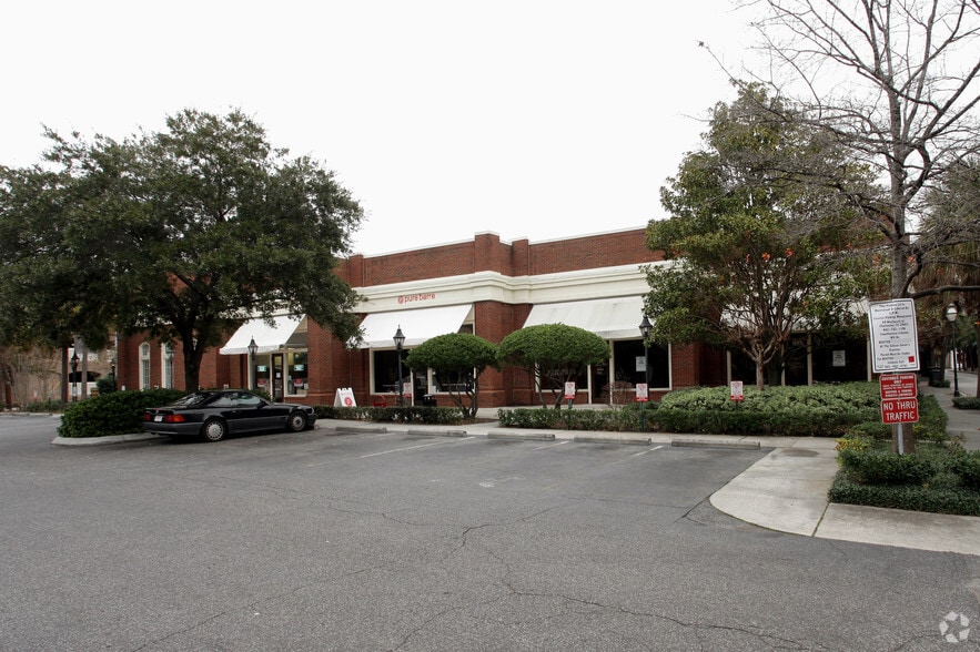 More Photos Of 164 Market St, Charleston Unknown For Lease