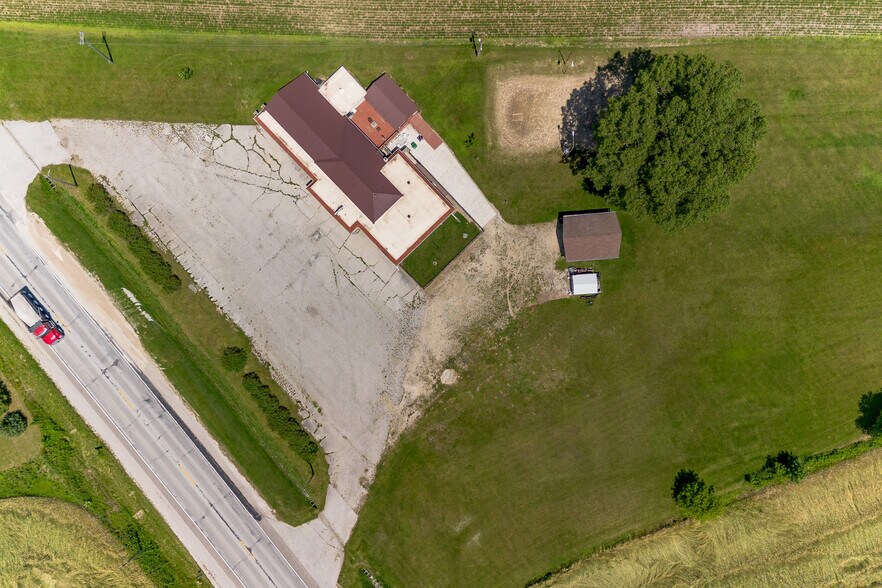 More Photos Of N2698 Highway 57, New Holstein Sports And Entertainment For Sale