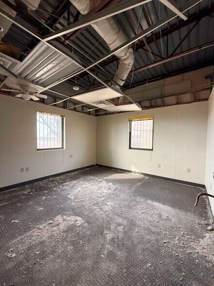 More Photos Of 70 N 31st St, Clinton Healthcare For Sale