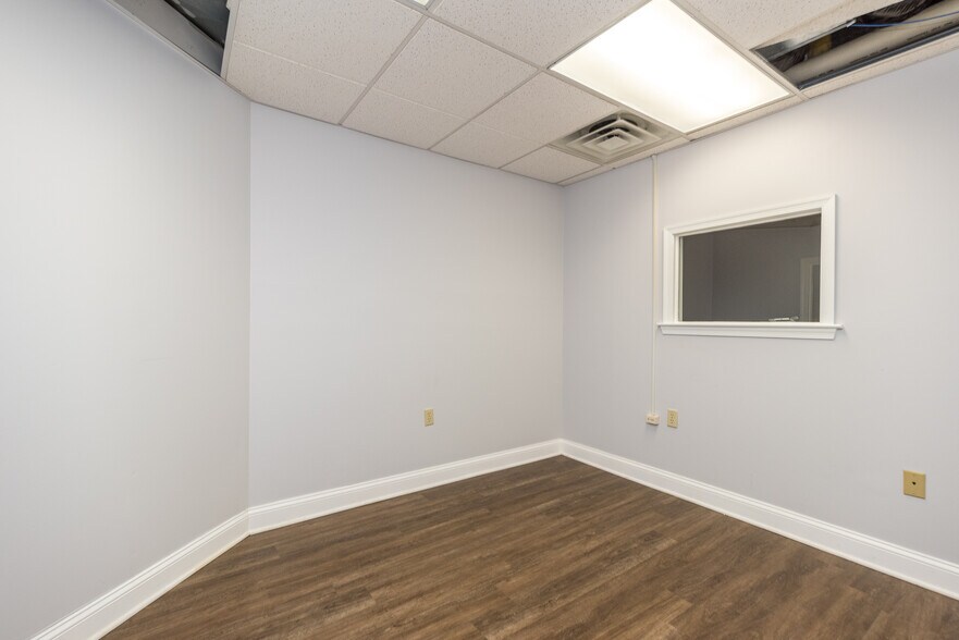 More Photos Of 600 E Main St, Lansdale Office Residential For Sale