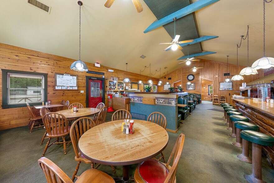 More Photos Of 347 N Scott Ave, Belton Restaurant For Sale