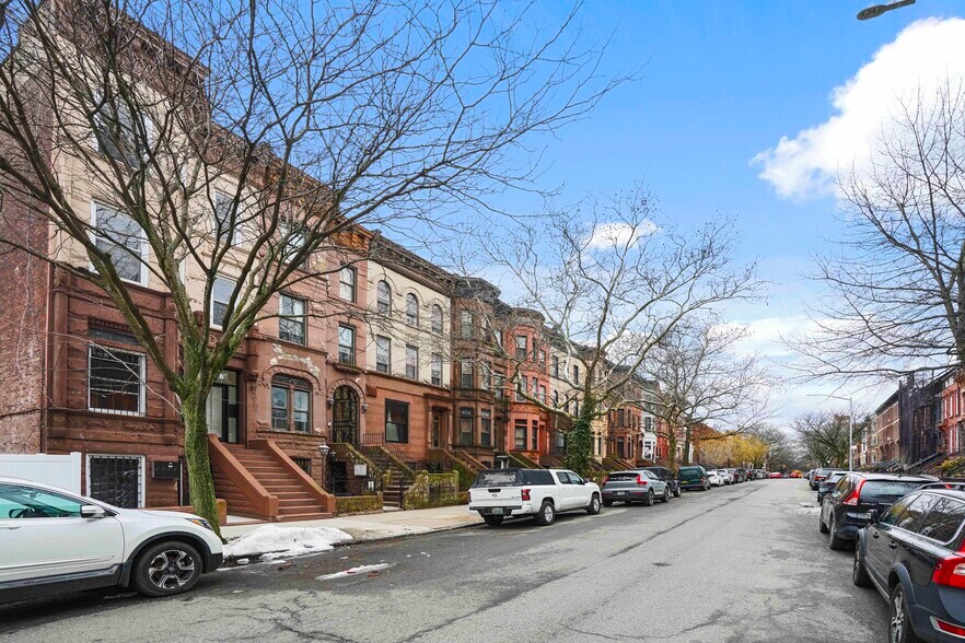 More Photos Of 718 Putnam Ave, Brooklyn Multifamily For Sale