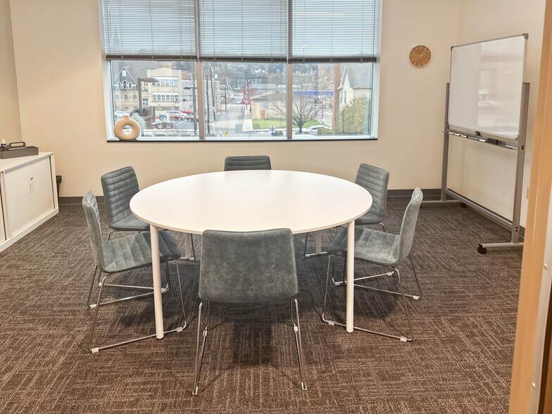 More Photos Of 400 Lydia St, Carnegie Coworking Space