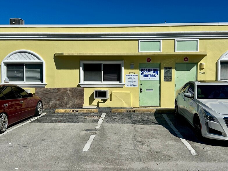 More Photos Of 2301-2325 NW 30th St, Oakland Park Warehouse For Sale