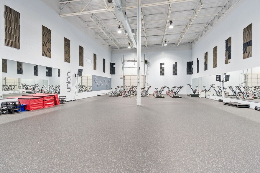 More Photos Of 2905 Lexington Ave S, Eagan Flex For Sale