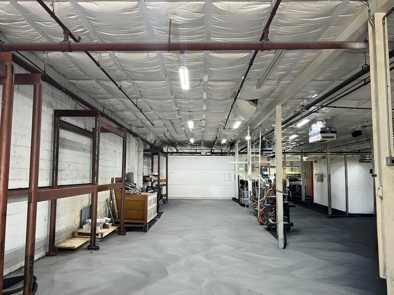 More Photos Of 536 E 4th St, Jacksonville Warehouse For Lease