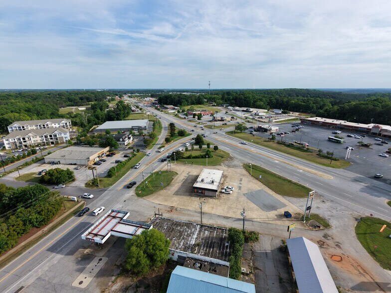 More Photos Of 918 S Mechanic St, Pendleton General Retail For Sale