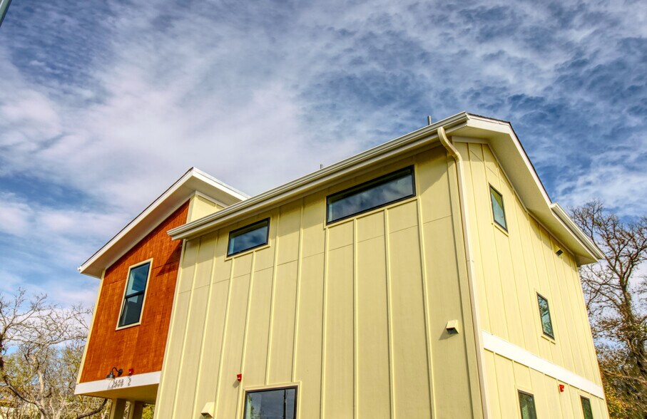 More Photos Of 2608 Bristol Dr, Austin Multifamily For Sale