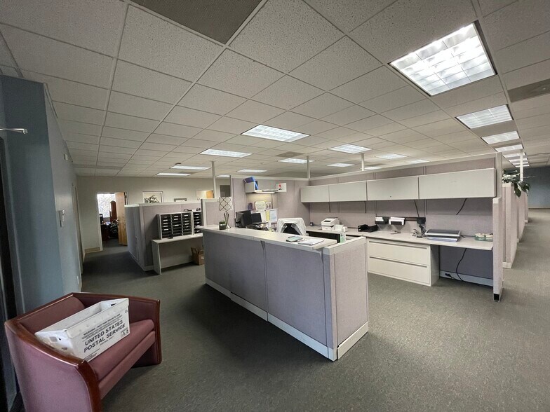 More Photos Of 1500 Wall St, Saint Charles Medical For Lease