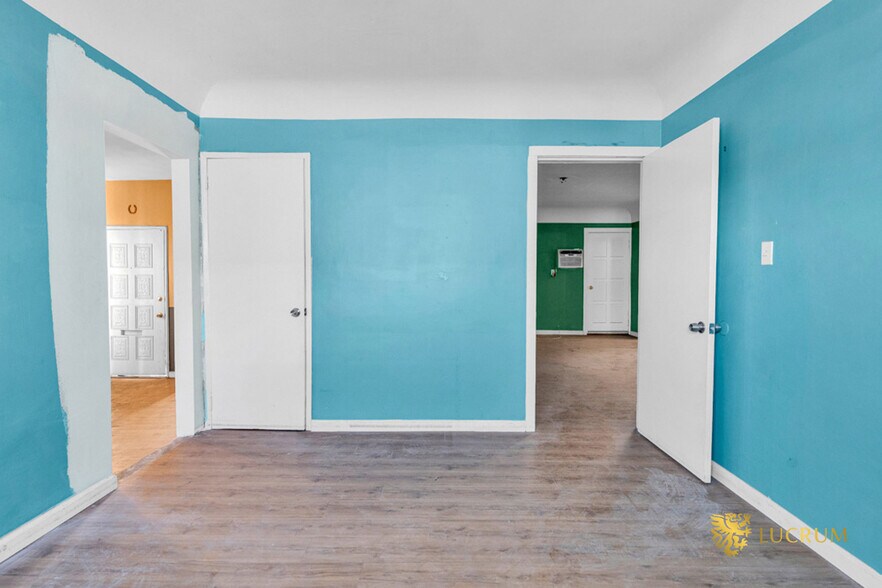 More Photos Of 11311 Burbank Blvd, North Hollywood Apartments For Sale