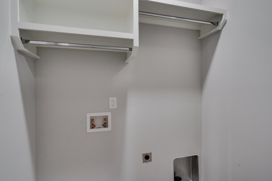 More Photos Of , Nashville Multifamily For Sale