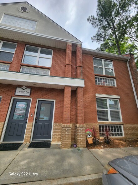 More Photos Of 2551 Roswell Rd, Marietta Medical For Lease