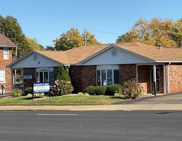 Primary Photo Of 2008 Maple Ave, Zanesville Office For Sale