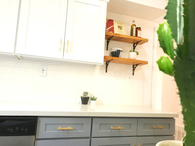 More Photos Of 1257 S Cloverdale Ave, Los Angeles Apartments For Sale