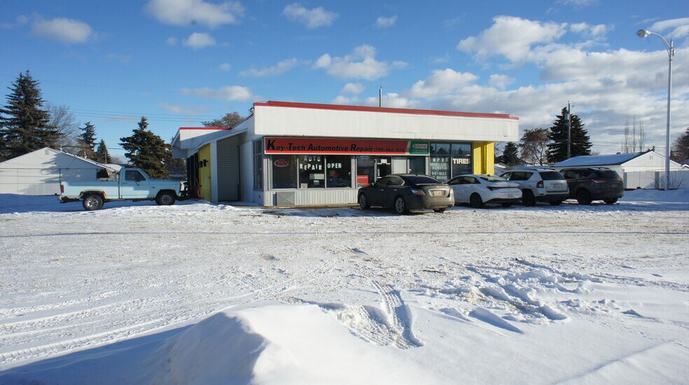 More Photos Of 9145 156 St NW, Edmonton Auto Repair For Sale