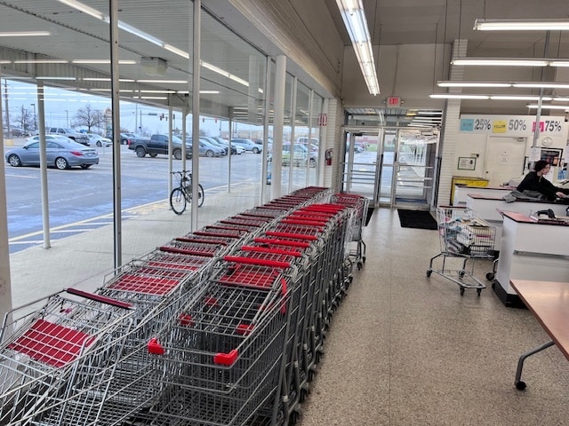 More Photos Of 1480 Pearl Rd, Brunswick General Retail For Sale