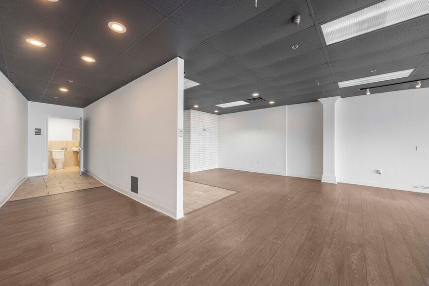 More Photos Of 679-717 State Rt 23, Pompton Plains Unknown For Lease