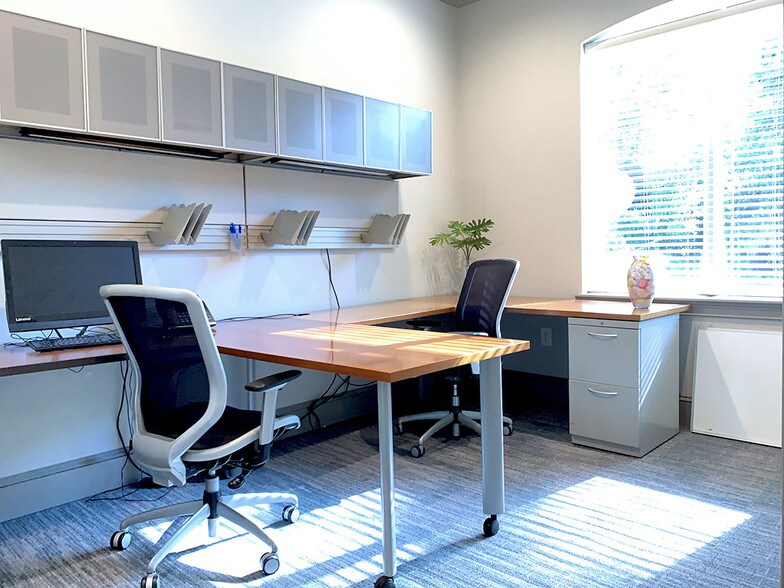 More Photos Of 1680 The Greens Way, Jacksonville Medical For Sale