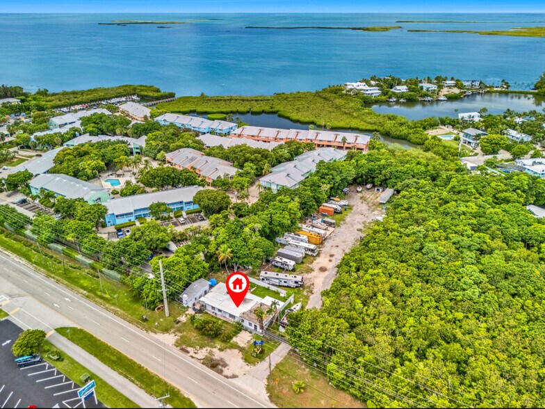 More Photos Of 98468 Overseas Hwy, Key Largo Contractor Storage Yard For Sale