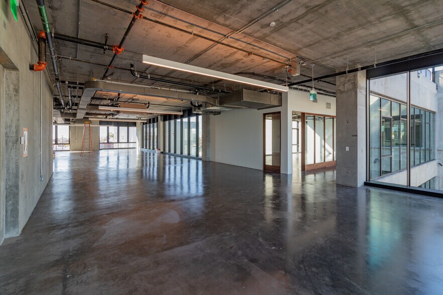More Photos Of 1650 Euclid St, Santa Monica Office For Sale