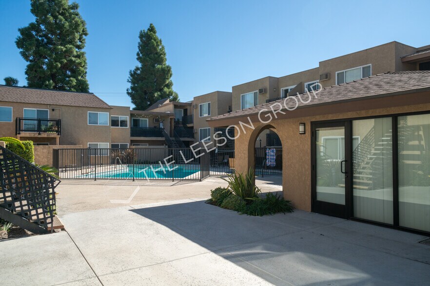 More Photos Of 7720 Crescent Ave, Buena Park Apartments For Sale