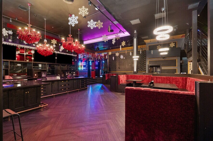 More Photos Of 1448 Market St, Denver Restaurant For Lease