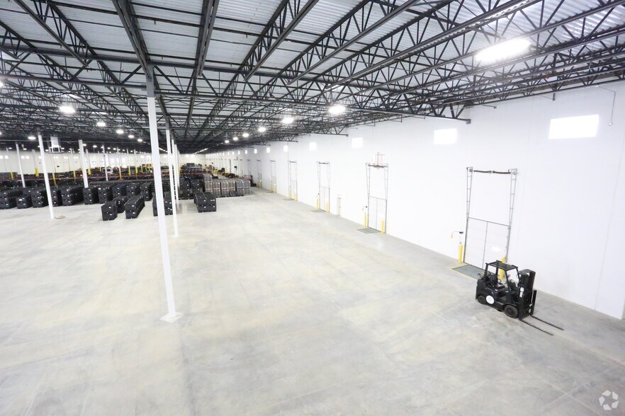 More Photos Of 1150 Patrol Rd, Jeffersonville Distribution For Lease