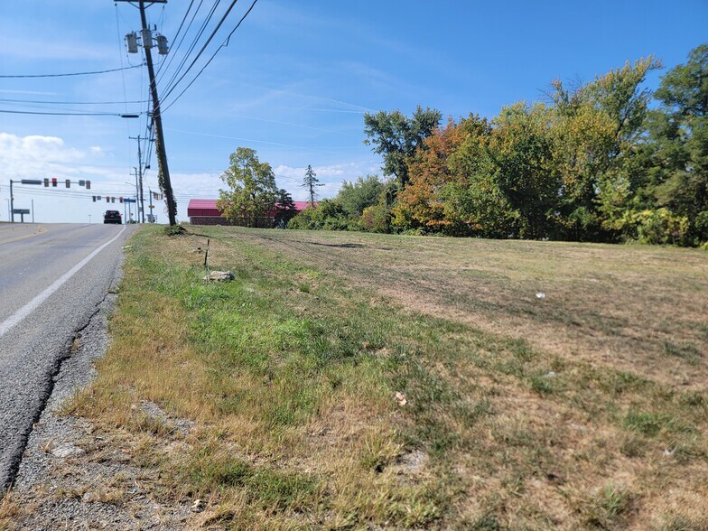 More Photos Of 702 Hookstown Grade Rd, Clinton Land For Lease