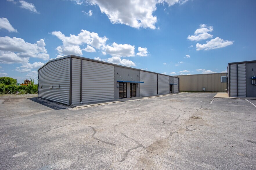 More Photos Of 2845 Broce Dr, Norman Office For Sale