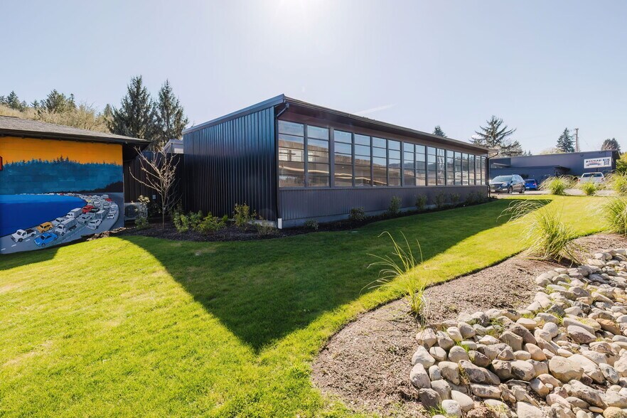 More Photos Of 3649 Frontage Rd, Port Orchard Office For Lease