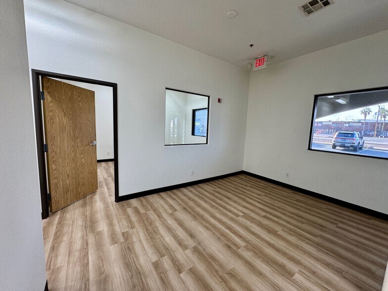 More Photos Of 1300 N Boulder Hwy, Henderson Auto Repair For Lease