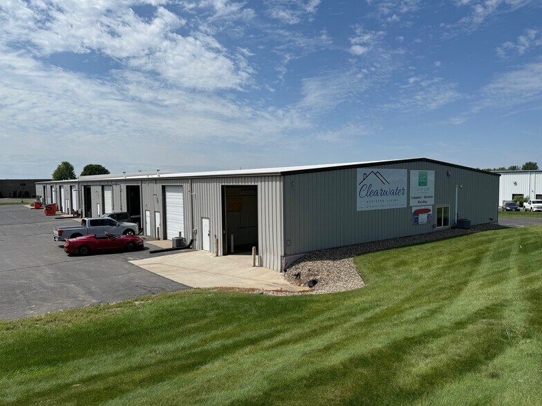 More Photos Of 201 Packer Dr, Roberts Light Manufacturing For Lease